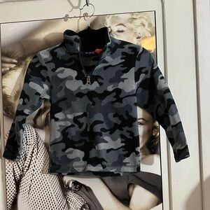 The Children's Place Black & Gray Camo Quarter-Zip Fleece Pullover kids size 4